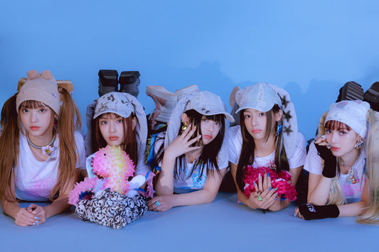 NEWJEANS - OMG (Message Card ver.)